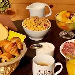 Kyriad Annecy Hotel 3*