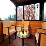 Kyriad Annecy Hotel