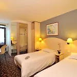Kyriad Annecy Hotel 3*