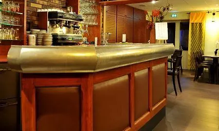 Kyriad Annecy Hotel