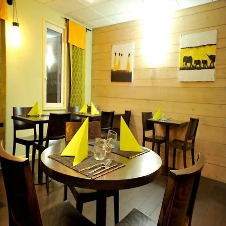 酒店 Kyriad Annecy