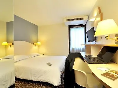 Kyriad Annecy Hotel 3*